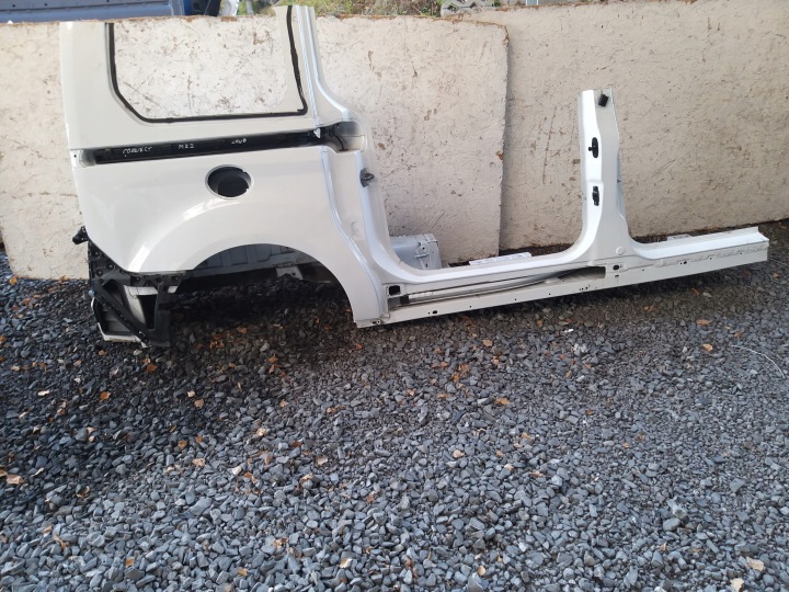 FORD CONNECT MK2 Štvrťka blatník Prah Stlpik pravý zadok LONG dlhý 14R