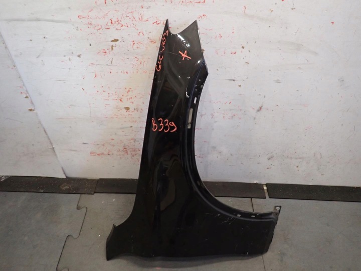 fender front front right MERCEDES GLC W253 2015