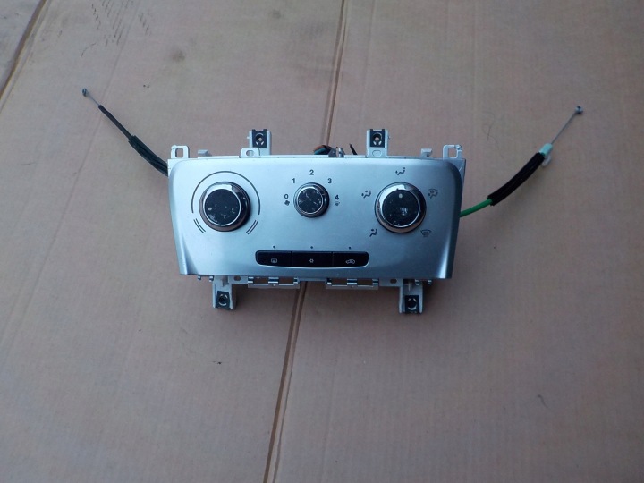 panel stahovanie klimatizaci lancia delta III 5G7846100