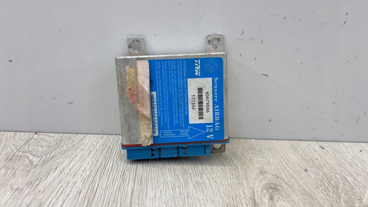 computer of the airbags SENSOR module airbag ALFA ROMEO 166 60679086 PAK9/15NIK