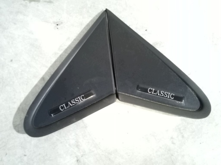 Mercedes A klasa W168 trojkaty z Aile Droite et Gauche Classic