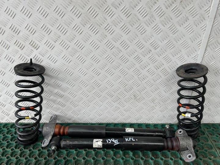 HYUNDAI i30 III 16- KOMBI shock absorbers rear. + springs running board 55300-G4CA0
