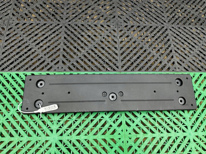 Ráma tablicy rejestracyjnej BMW 3 F30 F31 7396926