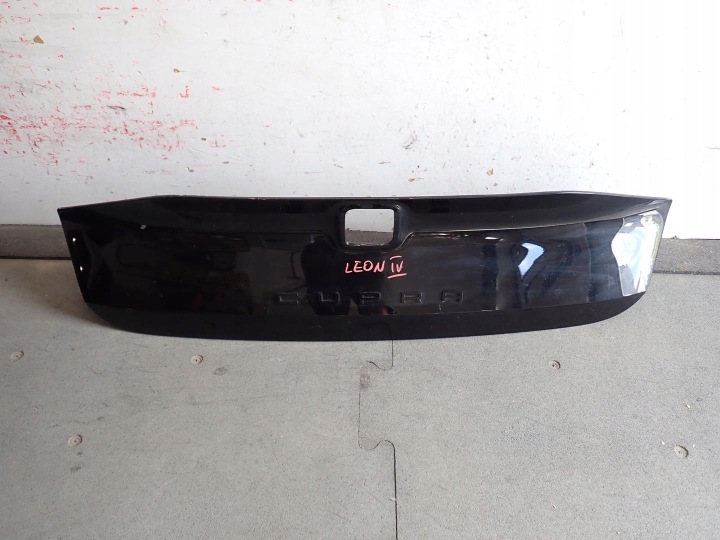 Blende Schutzkappe heckklappe SEAT LEON IV 2020- KOMBI 5FE853955E