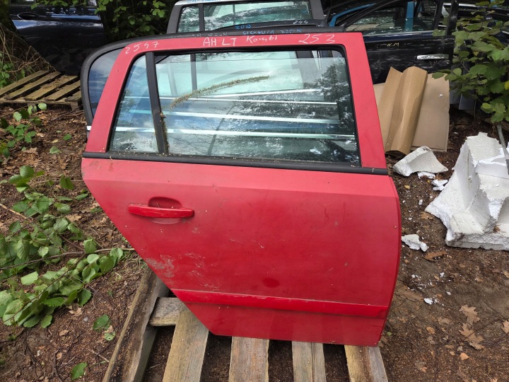 Tür rechts heck rechts hinten OPEL ASTRA H KOMBI Z547