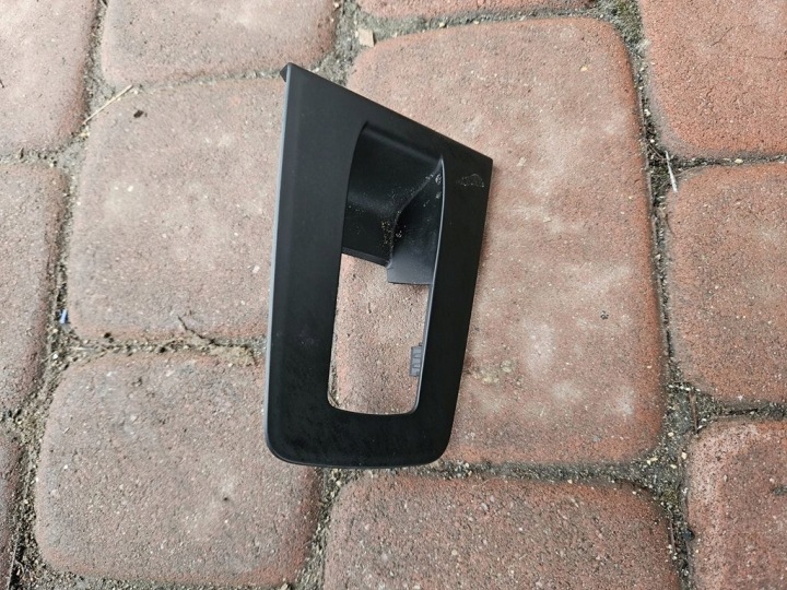 obal kryt elektrická brzda tlačítko Renault ZOE 363150979R