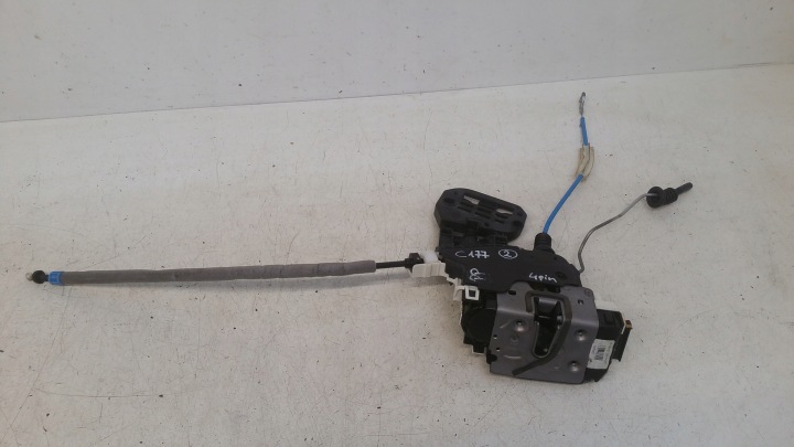 de la Serrure Droite Avant 0997202201 Mercedes C117 CLA