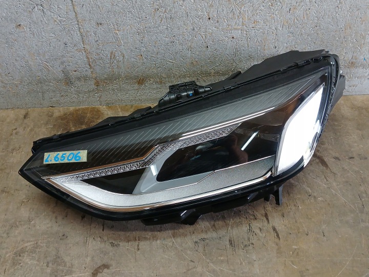 Licht vorne links AUDI A4 B9 FULL LED LIFT 19- 8W0941011