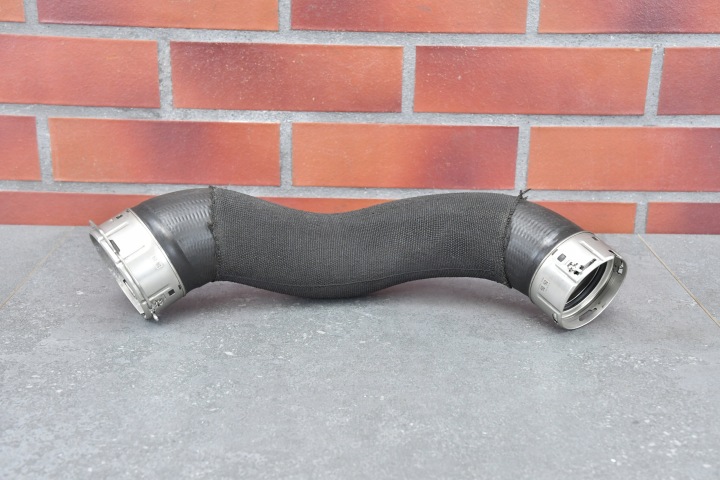 pipe left of the intercooler wiring air hose BMW 1 F70 2 F74 X1 U11 X2 U10