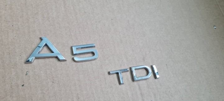 A5 8T LIFT EMBLEMAT NAPIS znak LITERY kapoty kufru záď A5 TDI