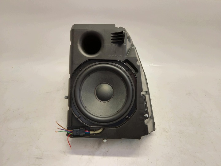 TESLA MODEL 3 2022r reprák Subwoofer 1079746-00-D