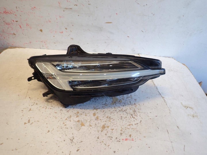 Feux phare Avant Avant Droit VOLVO S60 III V60 II 18- FULL LED 32273030