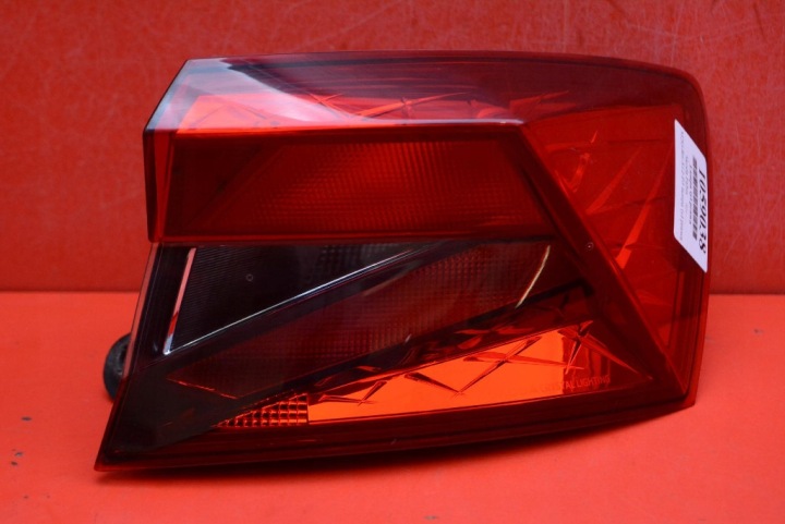 Feux phare Droit Arrière Arrière 6VE945096 SKODA FABIA 4 IV PJ 5D HB 21