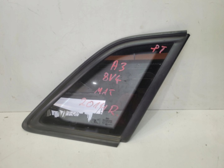 ABLAK karosszéria jobb far AUDI A3 8V4 2014 ROK POD LISTWE MAT