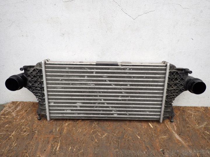 radiatore / raffreddatore dell’aria radiatore intercooler MERCEDES GL 166 11-15 GLE 15-19 A0995002800