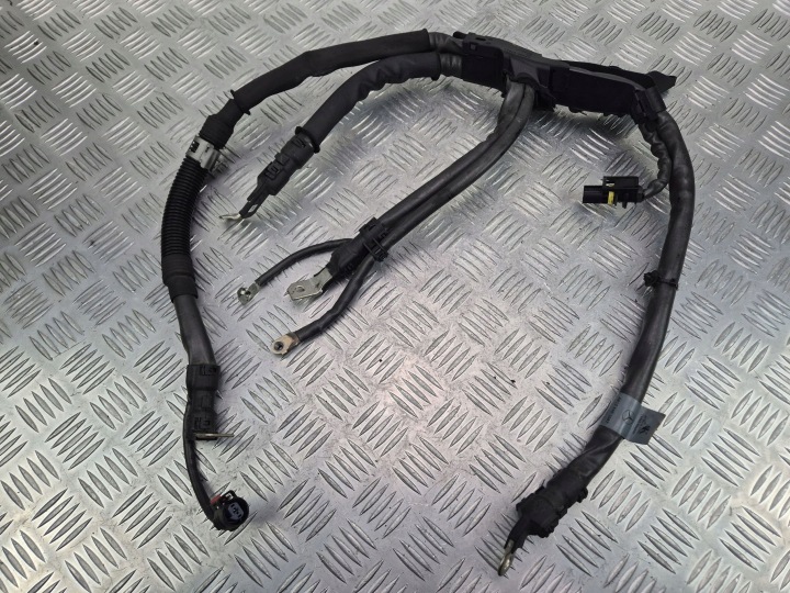 Borne cable pôle négatif Mercedes E300d W213 A2135401087 OM654.920