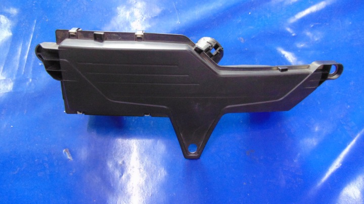 obal filtru vzduchový 2.0D 190KM BMW F30 F31 10-18 ROK