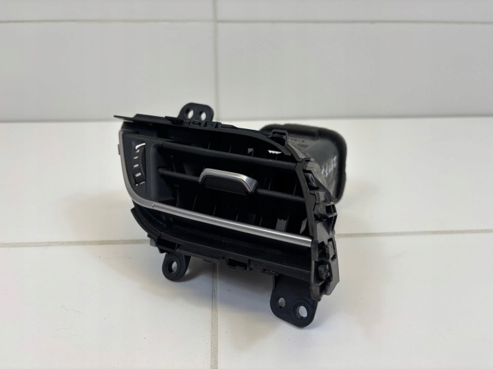 grid air conditioning devices left side Toyota C-HR 2019 55660-F4010