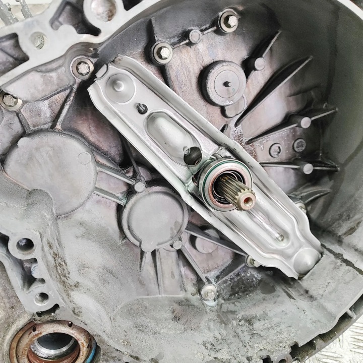 MINI COOPER R56 Gearbox 2011 GS6-55BG 5