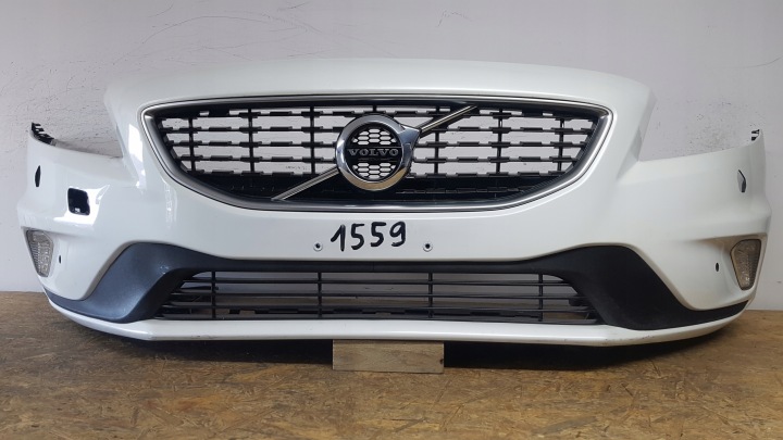 VOLVO V40 R-Design 2016 - LIFT Pare choc Avant 1559