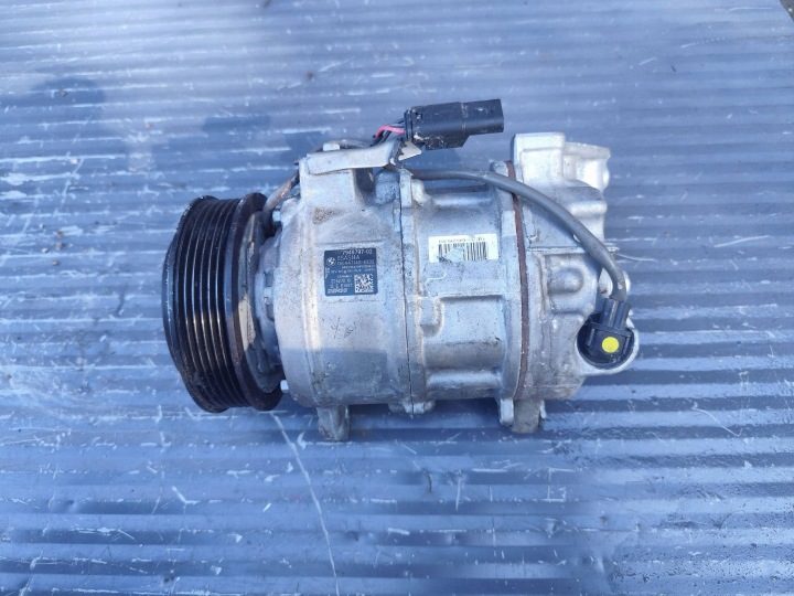 BMW 1 F40 compressor; compressor of the air conditioning 7948797