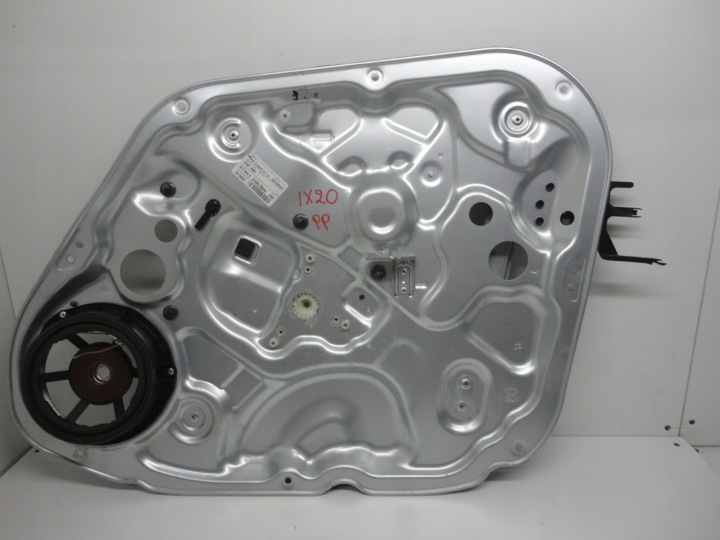 HYUNDAI IX20 window regulator right front 2010