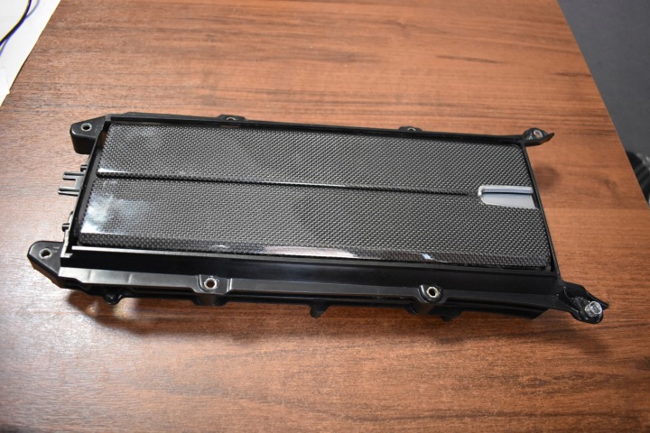 IDEALNA DECOR cover PODLOKIETNIKA TUNELU CARBON PORSCHE PANAMERA 971 1