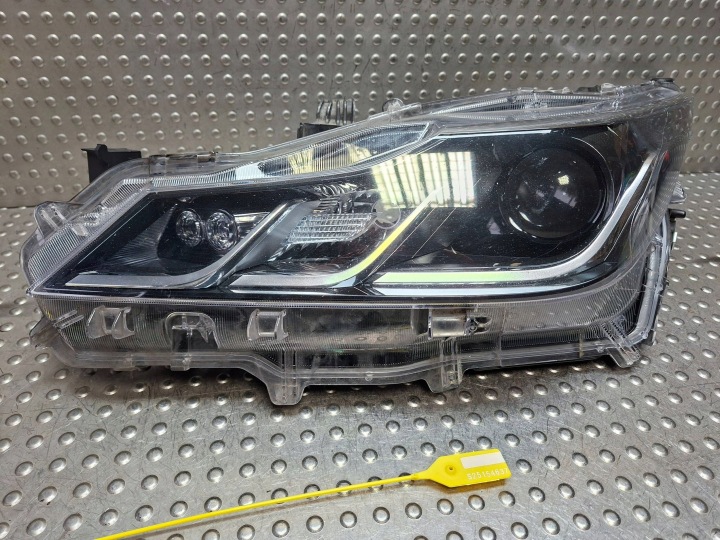 Licht vorne links Linse TOYOTA COROLLA E21 Sedan 19- EU