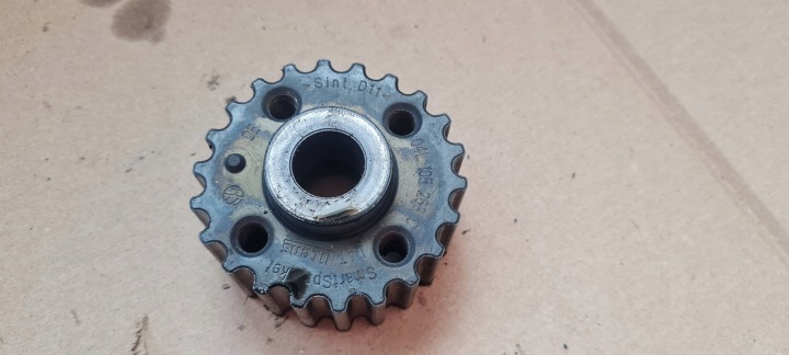 A4 B9 8W kolo ZEBATE vačky rozvodu 2.0 TDI 04L105263C A5 8W Q5 A6