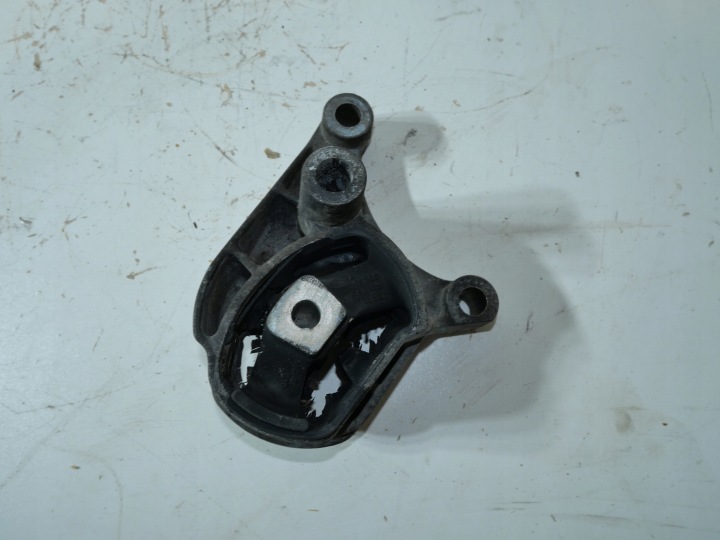 gearbox mounting FORD 320955G