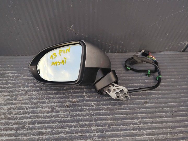 VW PASSAT B8 zrcadlo levé 13 PIN