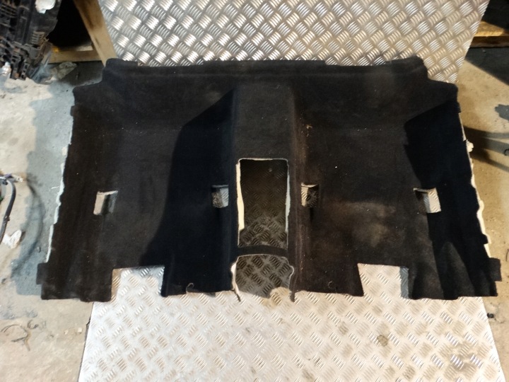 IDEALNY tappetino tappeto tappetti posteriore MERCEDES W205 berlina 1