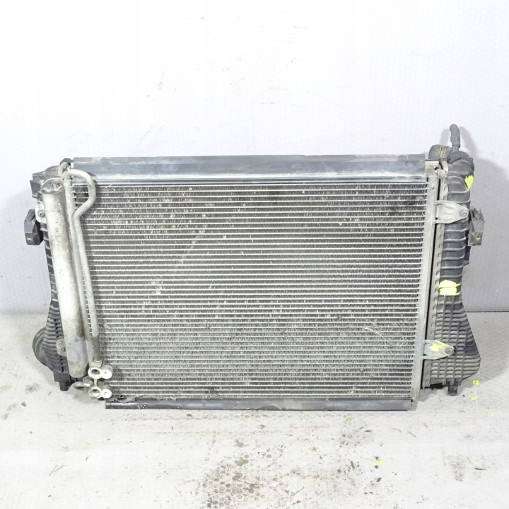 VW PASSAT B6 1.9TDI Radiatore / Raffreddatore KOMPLET radiatore