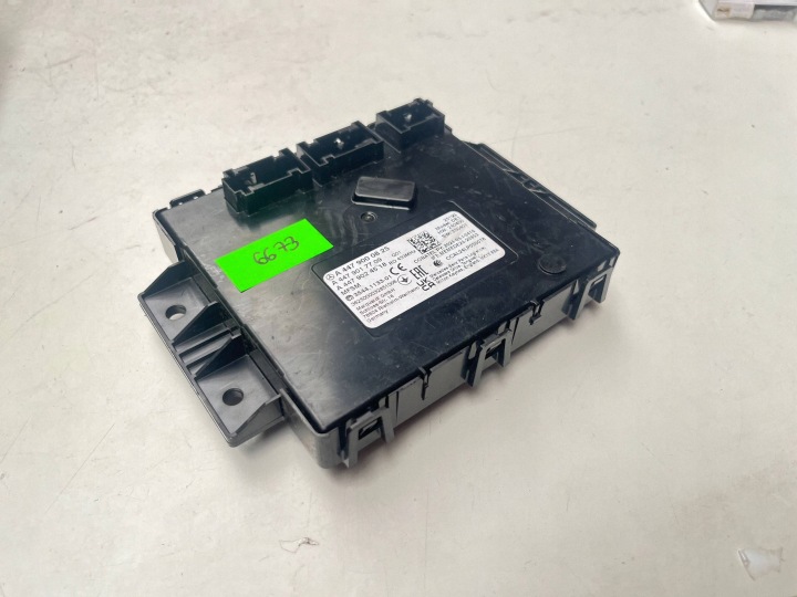 control unit module original MERCEDES-BENZ VITO VIANO W447 A4479000825