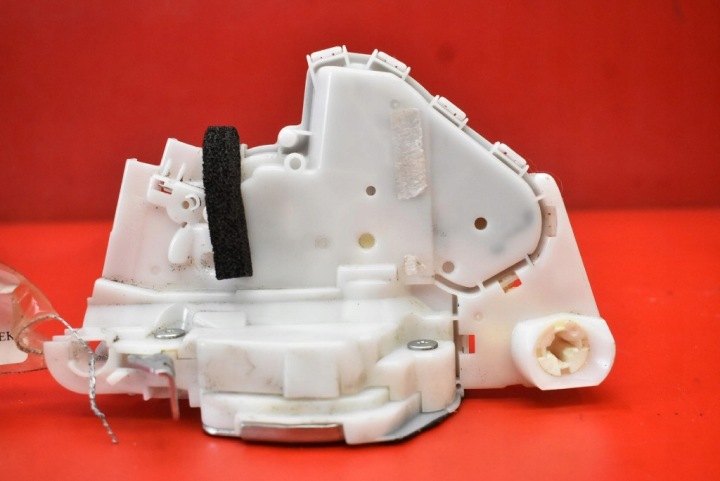de la Serrure Portière Gauche Avant Avant EU 82202-54P01 SUZUKI VITARA 3 III 18-24
