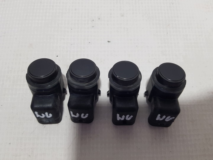 BMW E60 E61 E70 F25 X5 E83 X3 F01 F04 F06 F07 F10 F12 snímač PDC 9251944