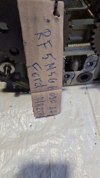 head. of the engine Ford RF5M5G-6090-AA 1.8 16V Q7DA