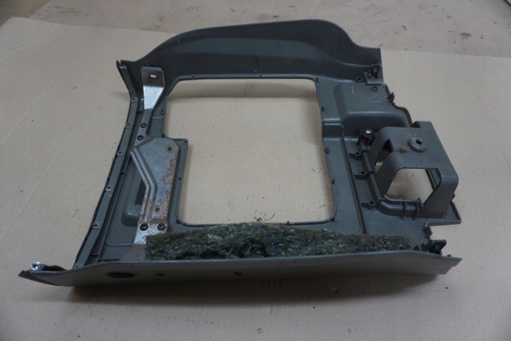 NISSAN PATROLE CENTRALE CONSTRUCTIE TUNEL GR Y61 97-04r 8