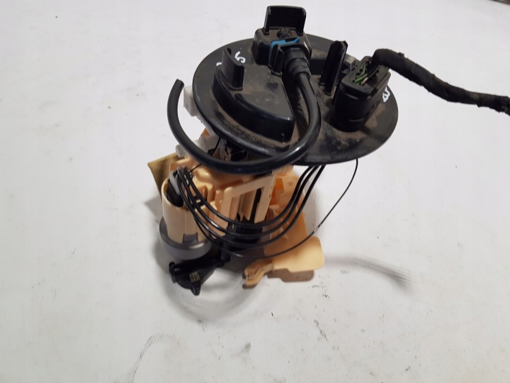 MERCEDES W205 Pompe alimentation carburant PLYWAK Essence 2054700138 0994770001