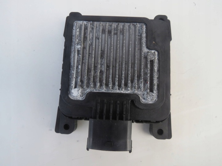 Module Unité de contrôle POMPY Carburant VOLVO V50 S40 II C30 XC90 4.4 V8 30769225