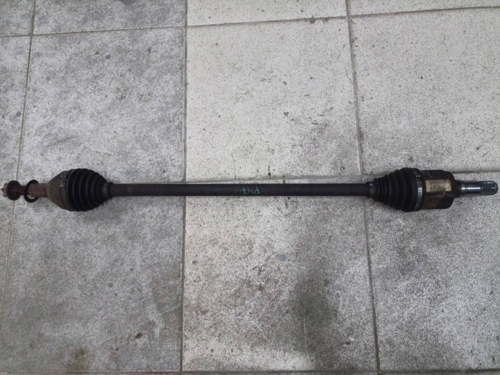 Antriebswelle vorne rechts Seite Chrysler Town and Country 5 2009 P04880212AF