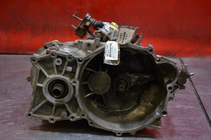 Getriebe W5M421Z4B2 MITSUBISHI OUTLANDER 1 und 2.0 16V 136KM 4X4 01-08