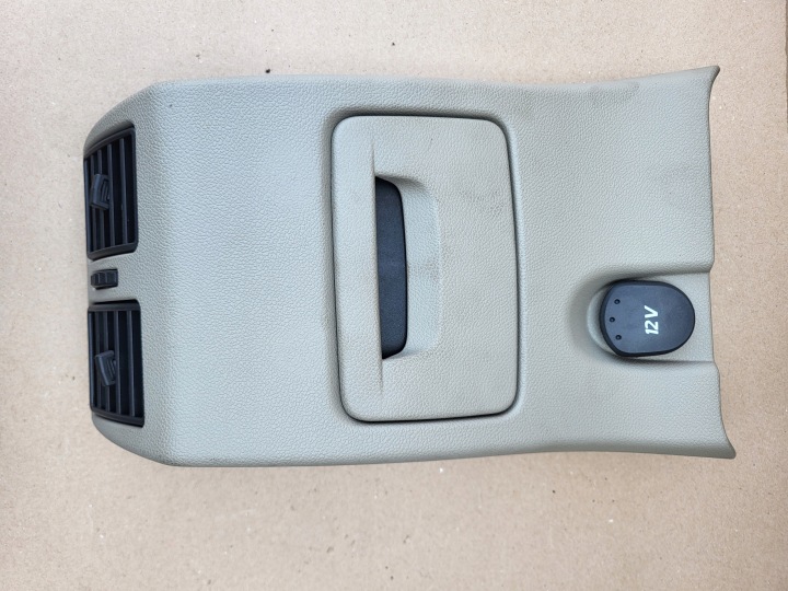 Lüftungsgitter des lüfters heck Aschenbecher Blende Abdeckung TUNELU SRODKOWEGO RENAULT LAGUNA III