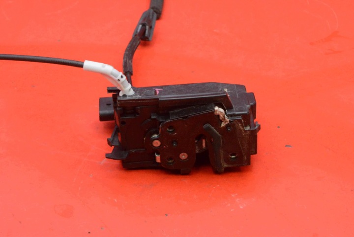 de la Serrure Portière Gauche Arrière Arrière EU 9810309980 PEUGEOT 308 2 II T9 SW 13-17