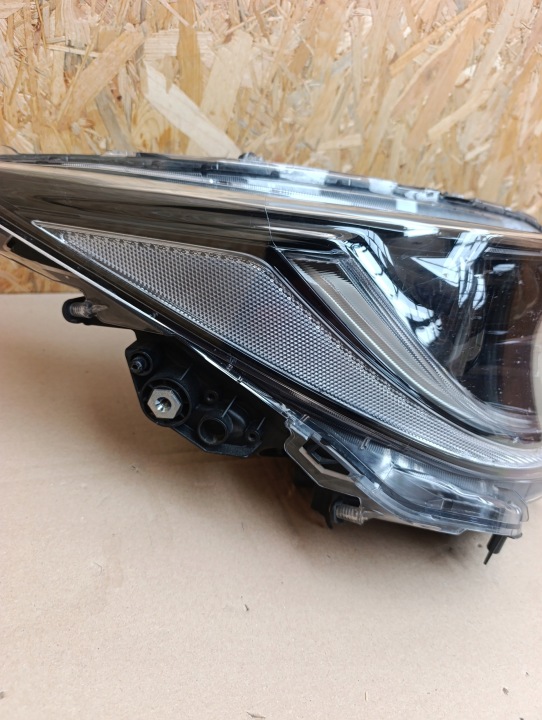 REFLECTEUR DROIT TOYOTA COROLLA E21 2019-2025 FULL LED 5