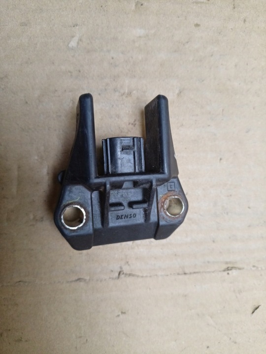 Capteur choc Toyota Sienna 3 2011 89173-08020