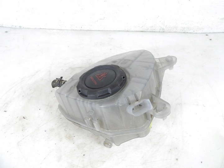 SKODA VOLKSWAGEN Scheibenwaschbehälter 5WA121407G
