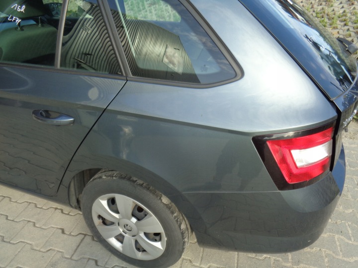 SKODA FABIA III 3 KOMBI Aile Longeron Arrière Gauche LF7Y 14-20r