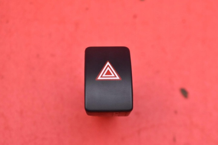 switch of the lights of warning lights 15B424 TOYOTA C-HR 1 and LIFT 19-21