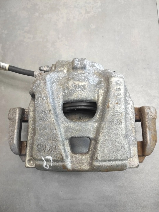 Audi A5 8T Bremssattel Bremse Sattel links vorne